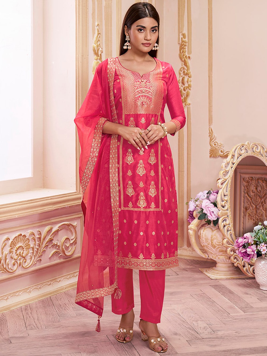

Seerat Ethnic Motifs Regular Pure Silk Kurta with Trousers & Dupatta, Red