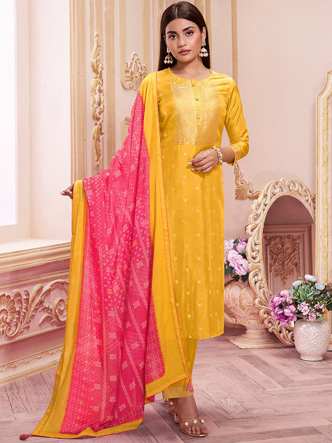 

Seerat Ethnic Motifs Regular Pure Silk Kurta with Trousers & Dupatta, Yellow