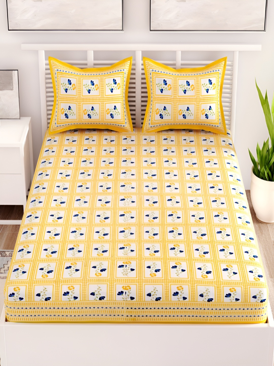 

Aura Yellow & White Floral Cotton 120 TC Queen Bedsheet with 2 Pillow Covers