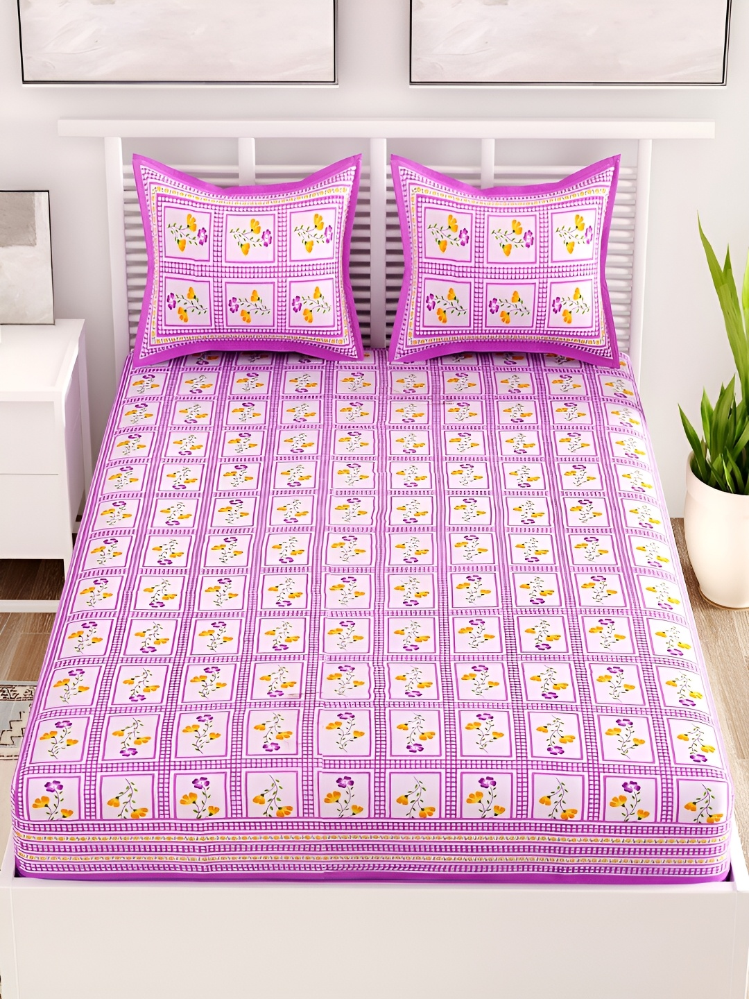 

Aura Purple & White Floral Cotton 120 TC Queen Bedsheet with 2 Pillow Covers