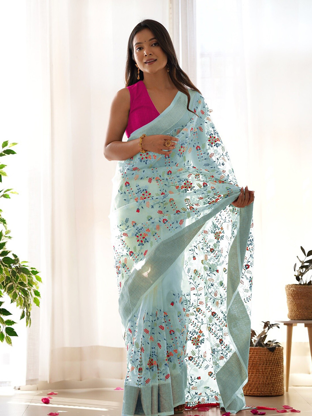 

Anouk Floral Embroidered Organza Saree, Blue