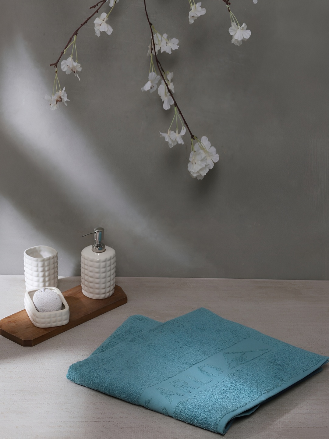 

Monte Carlo Teal Green Cotton 525 GSM Bath Towel