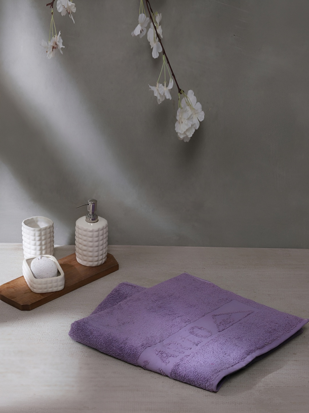 

Monte Carlo Lavender Cotton 525 GSM Bath Towel