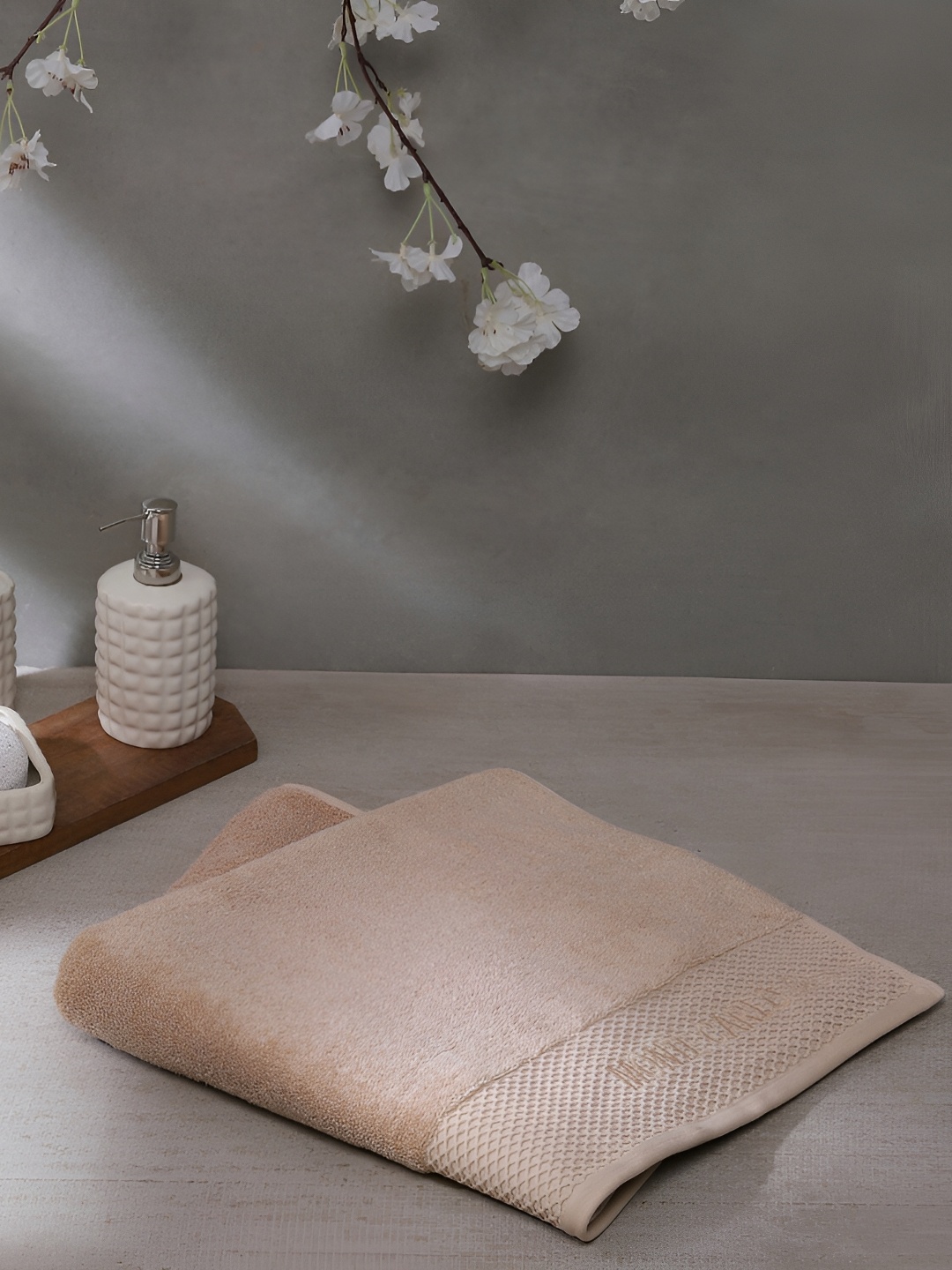 

Monte Carlo Beige Cotton 650 GSM Bath Towel