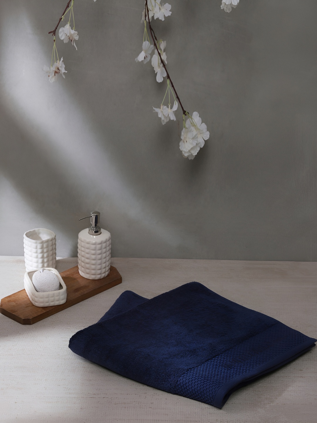 

Monte Carlo Blue Cotton 650 GSM Bath Towel