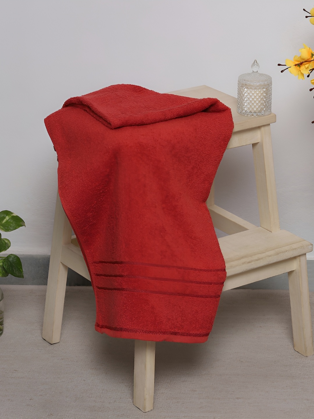 

Monte Carlo Red Cotton 350 GSM Bath Towel