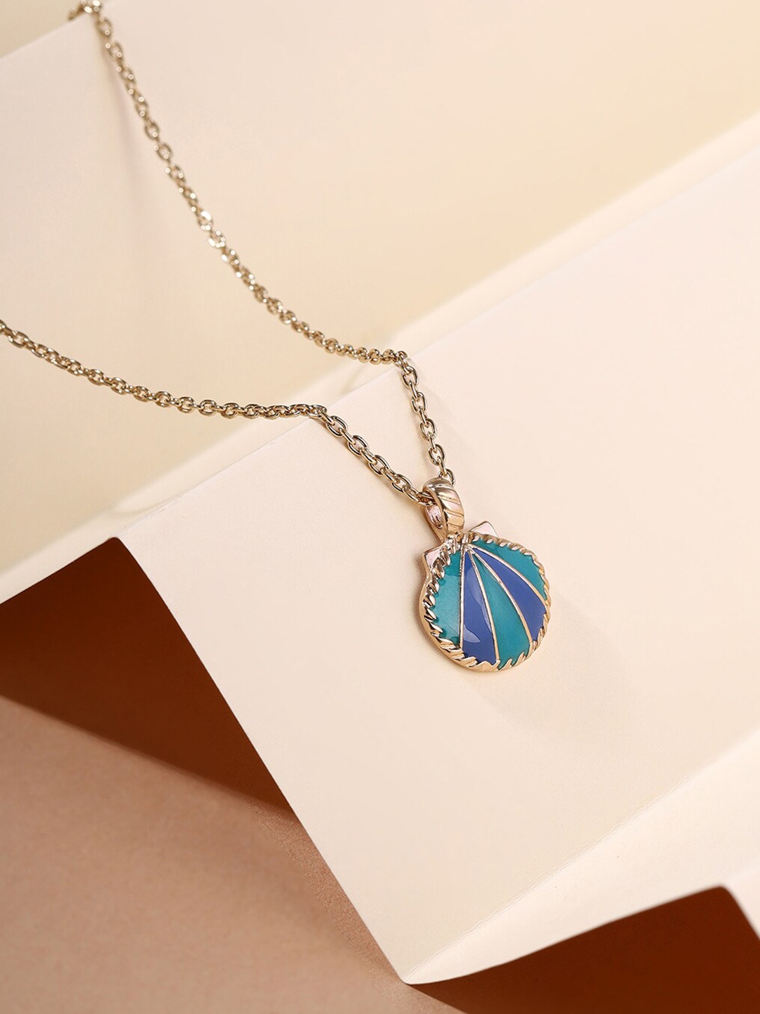 

Priyaasi Gold-Plated Enamelled Contemporary Pendant with Chain