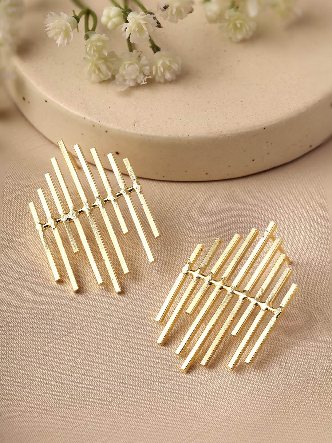 

Priyaasi Gold-Plated Contemporary Studs