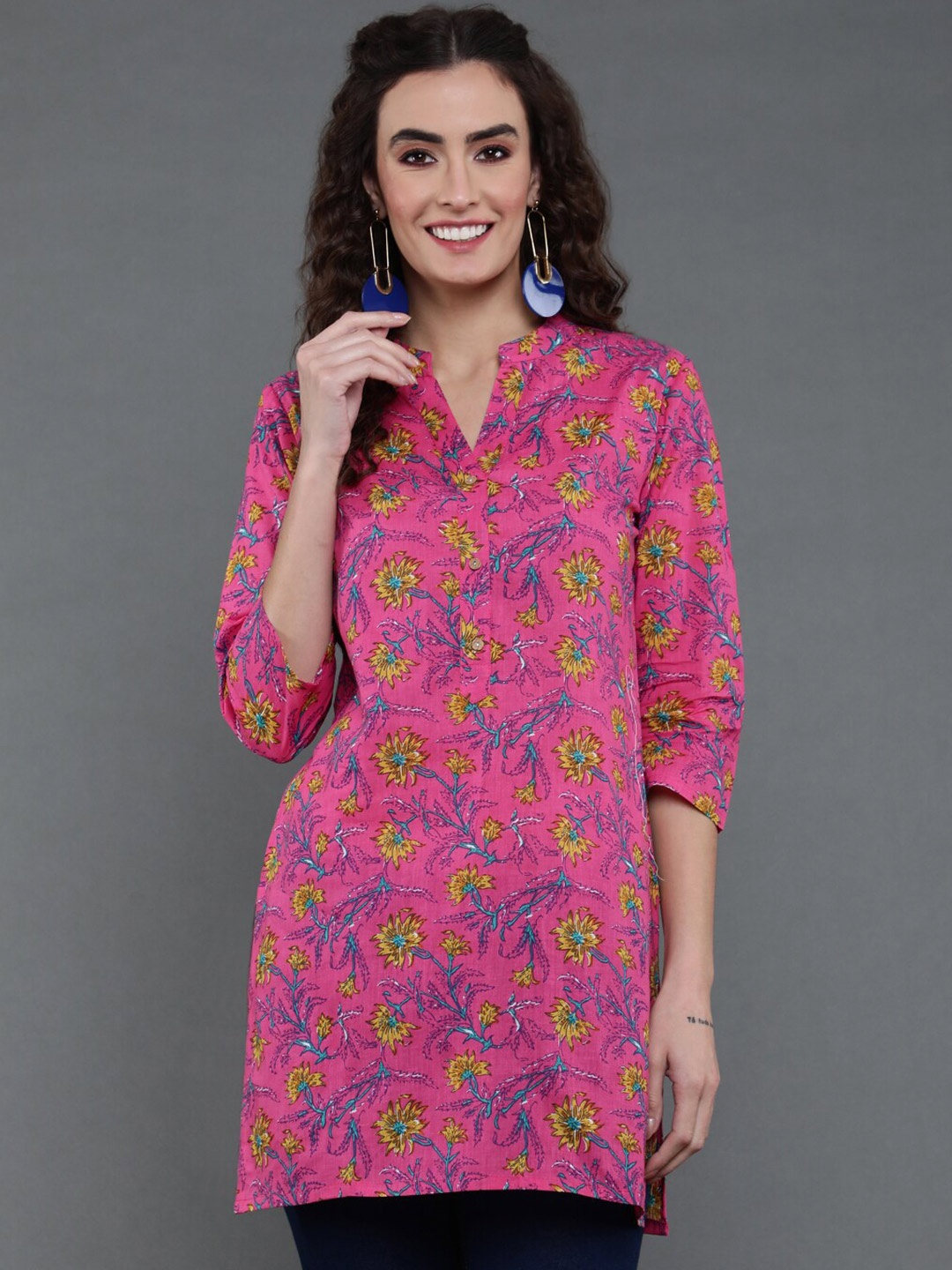 

antaran Floral Printed Mandarin Collar Pure Cotton Kurti, Pink