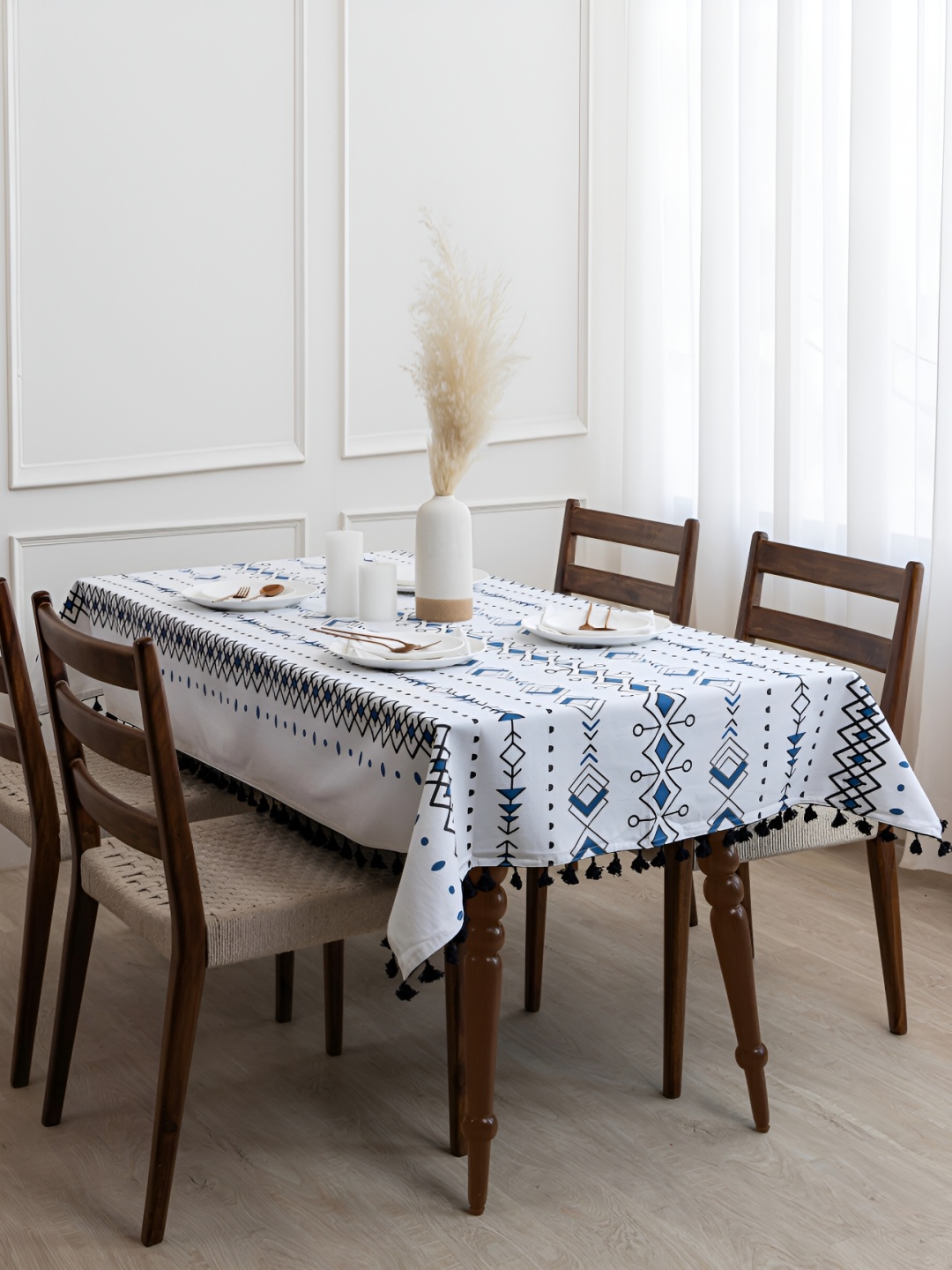 

HOMEMONDE Blue Geometric Printed Cotton 4-Seater Table Cover