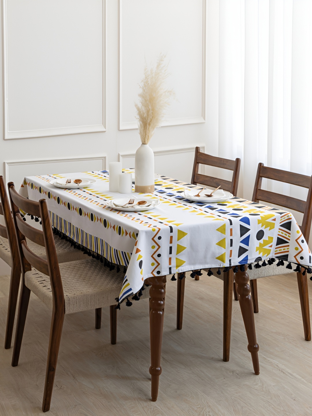 

HOMEMONDE Yellow Geometric Printed Cotton 4-Seater Table Cover