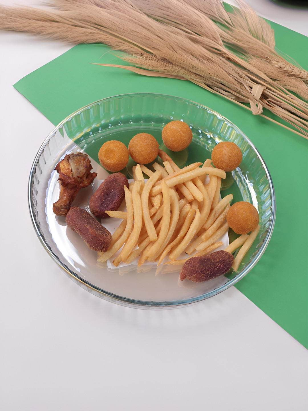 

UMAI Transparent Textured Round Shape Microwave Safe Baking Tray