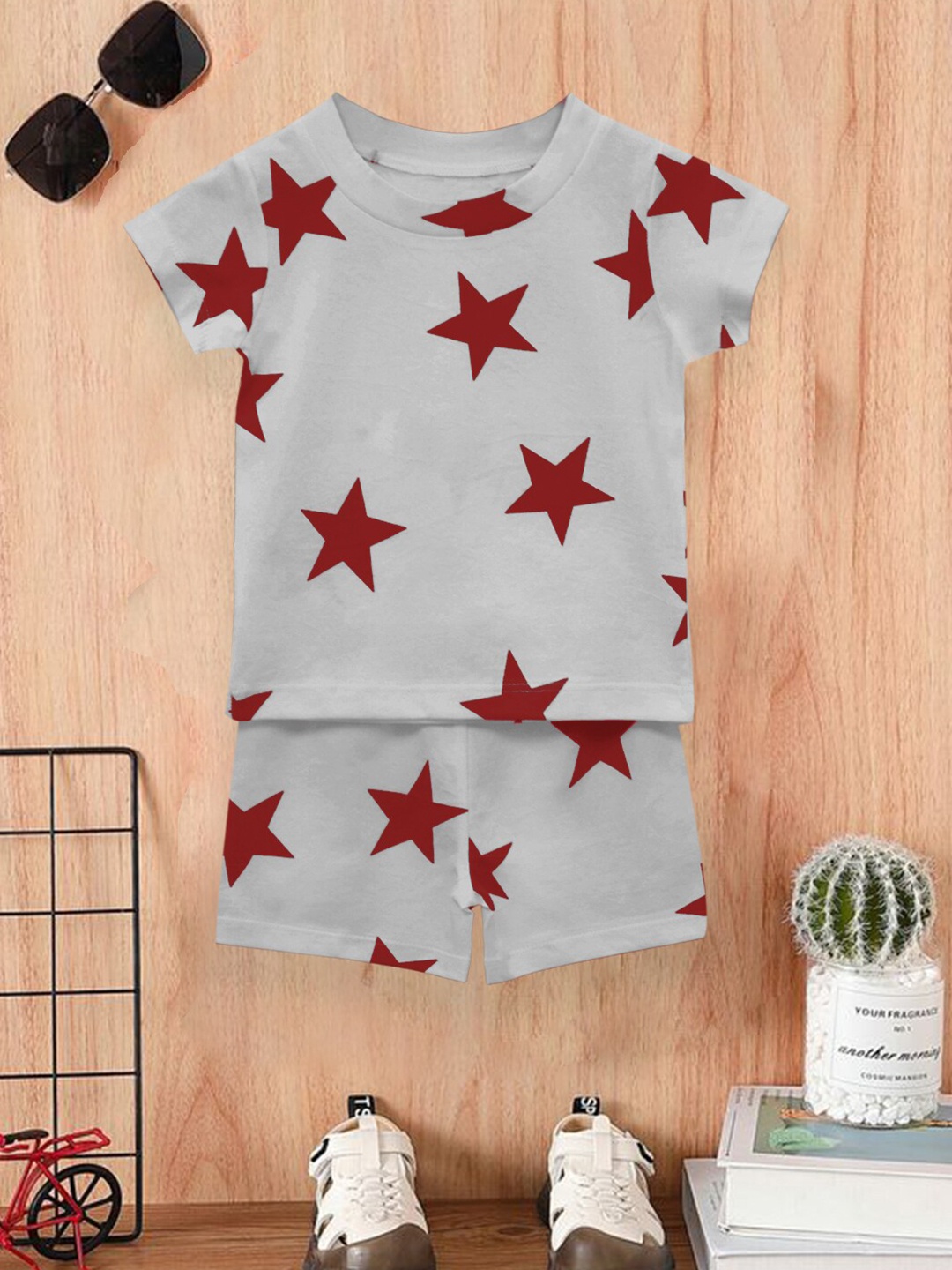 

A.T.U.N. Boys Printed Pure Cotton Round Neck Two Piece Co-ords Set, Grey
