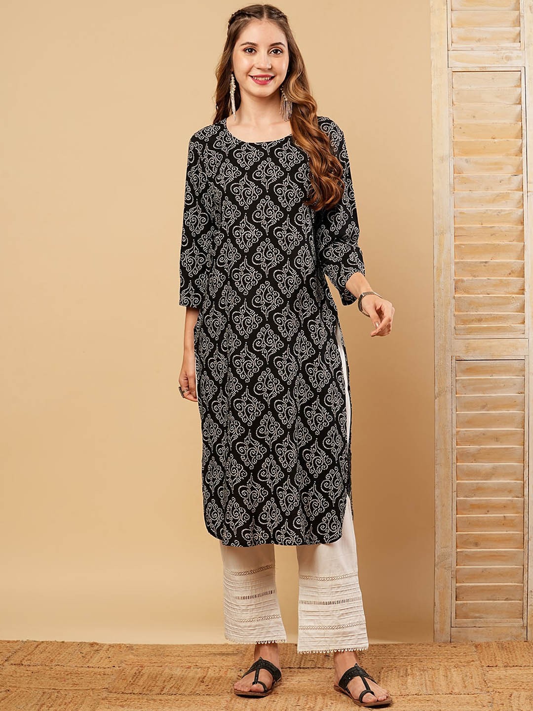 

FASHOR Bandhani Printed Roud Neck Cotton Straight Kurta, Black
