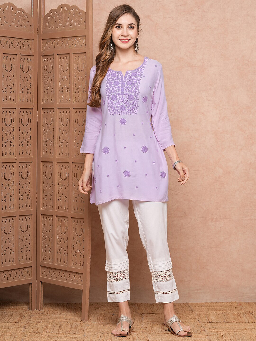 

FASHOR Floral Embroidered Round Neck Three-Quarter Sleeves Chikankari Straight Kurti, Lavender