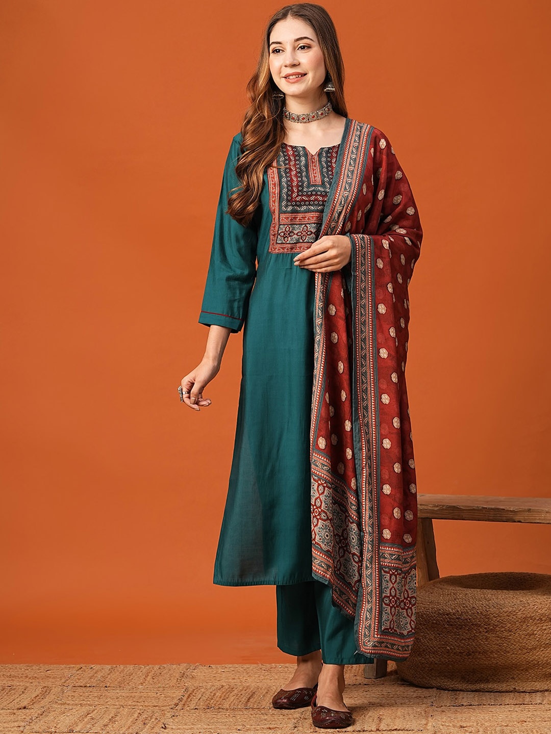 

FASHOR Ethnic Motifs Printed Regular Straight Kurta with Trousers & Dupatta, Teal