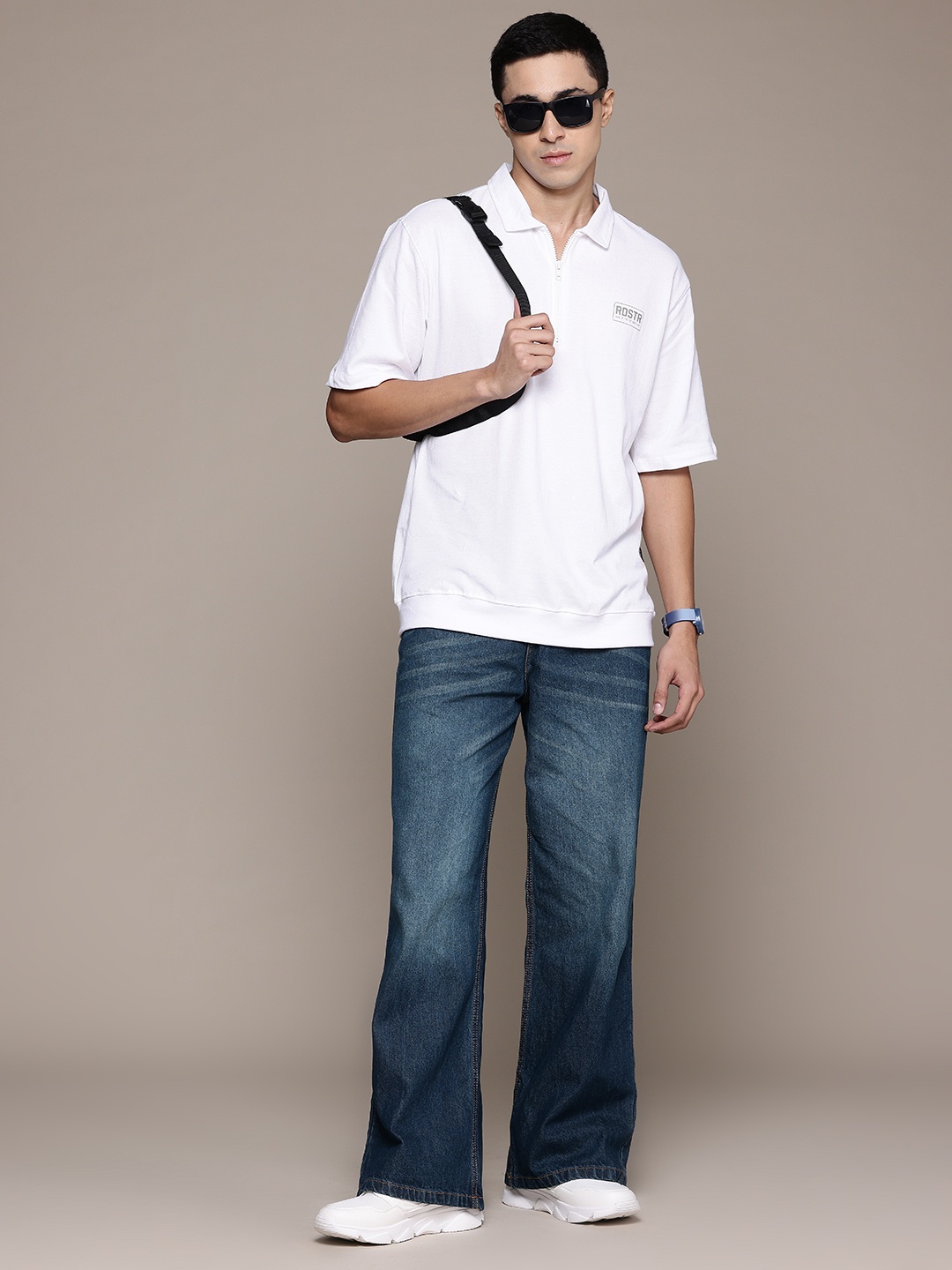 

Roadster Men Loose Bootcut Light Fade Jeans, Blue
