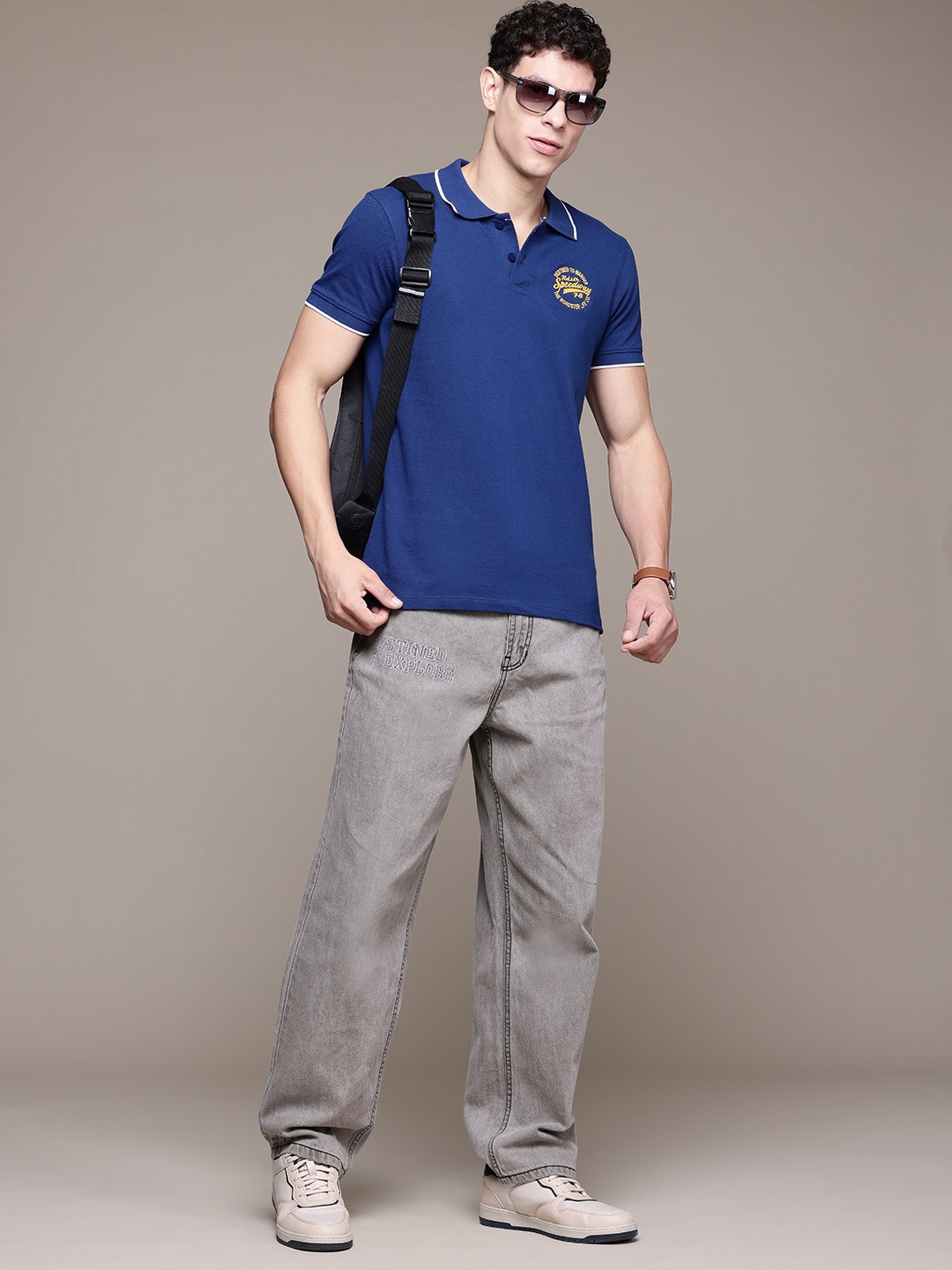 

Roadster Men Loose Relaxed Fit Embroidered Jeans, Grey