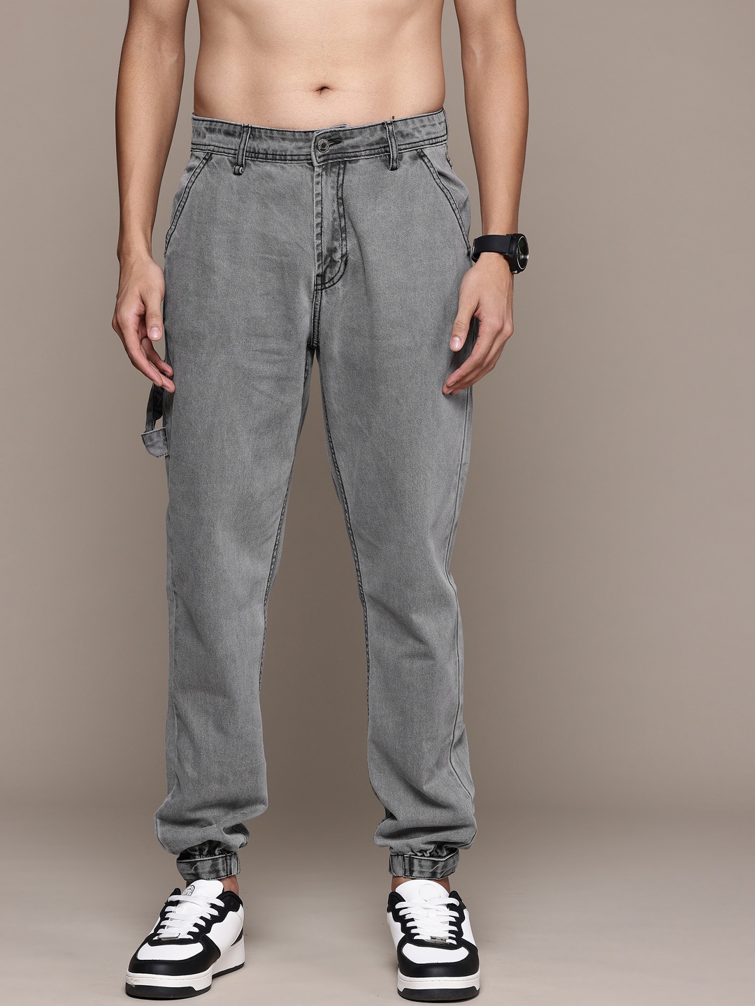 

Roadster Men Baggy Jogger Jeans, Grey
