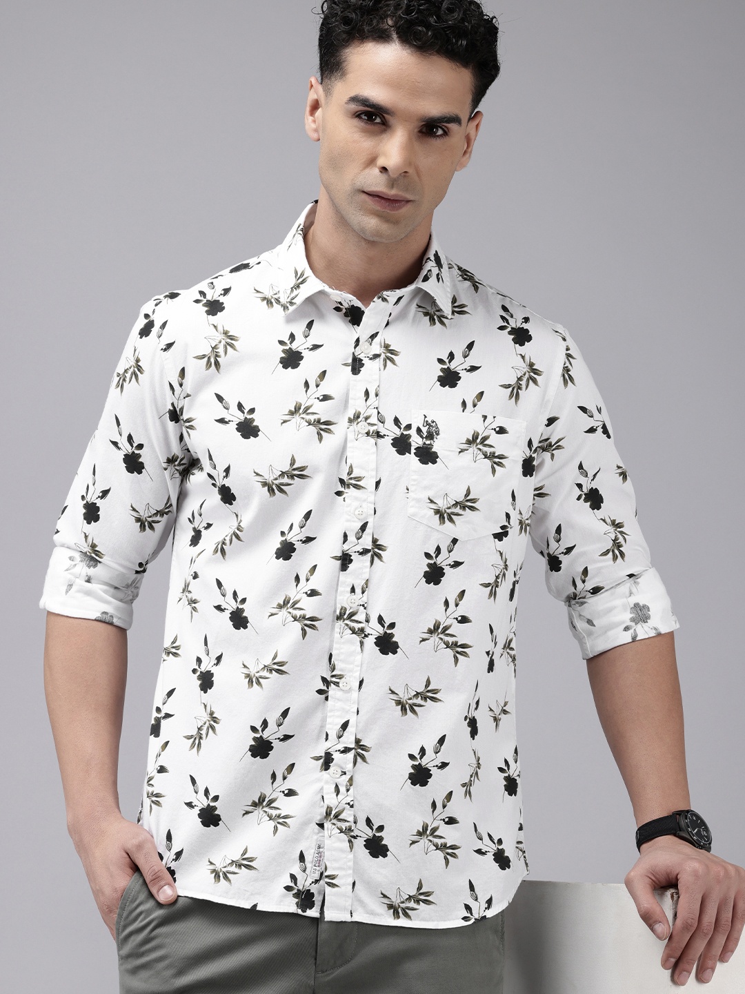 

U.S. Polo Assn. Tailored Fit Floral Printed Cutaway Collar Pure Cotton Casual Shirt, White