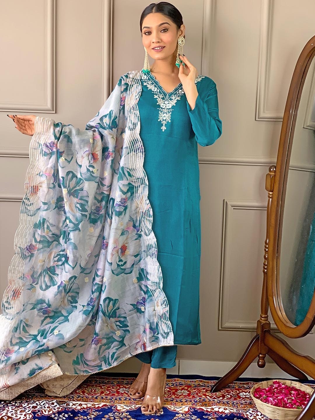 

KALINI Floral Embroidered V-Neck Three-Quarter Sleeves Kurta Set, Turquoise blue