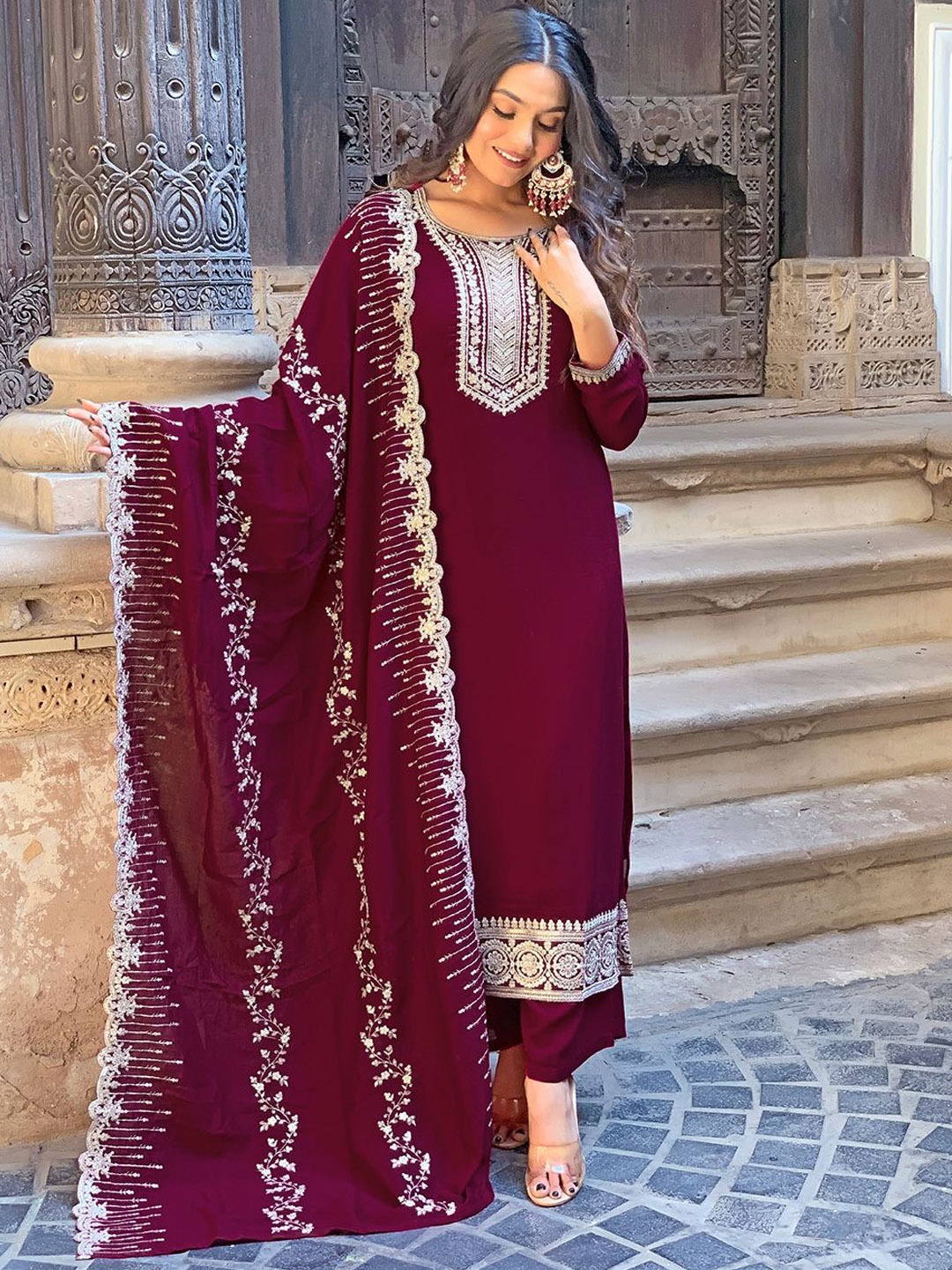 

KALINI Floral Embroidered Round Neck Three-Quarter Sleeves Kurta Set, Red