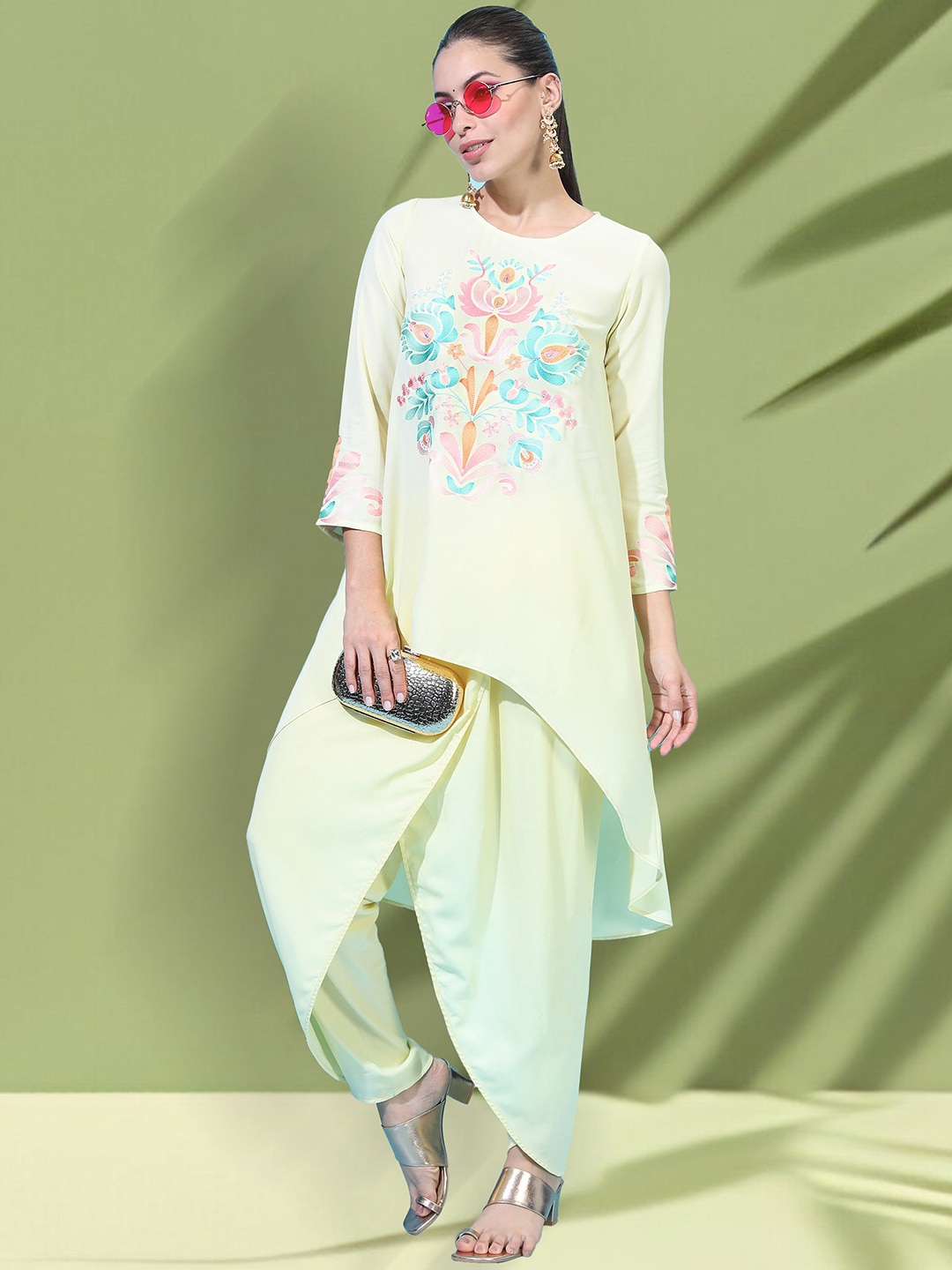 

Vishudh Floral Printed Regular Kurta with Dhoti Pant, Yellow