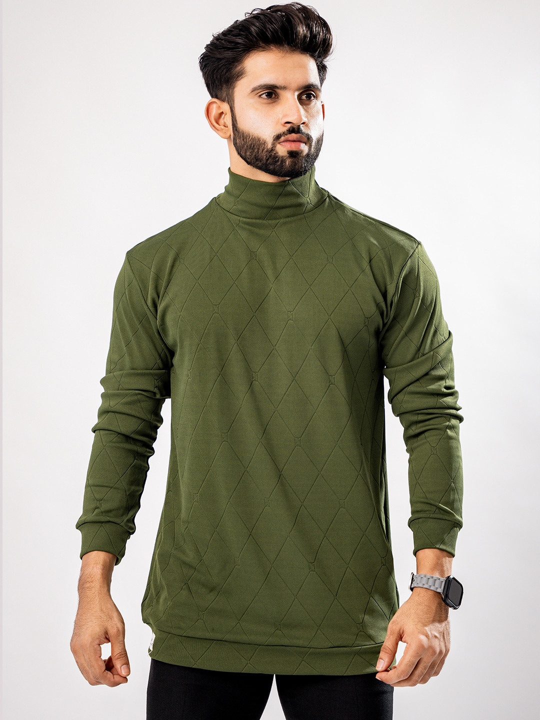 

ROYALTAIL Men Solid High Neck Sweatshirt, Green