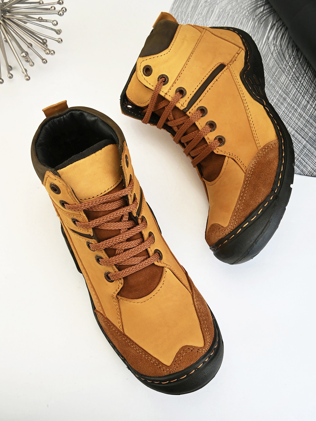 

IMCOLUS Men Leather Sneakers, Yellow