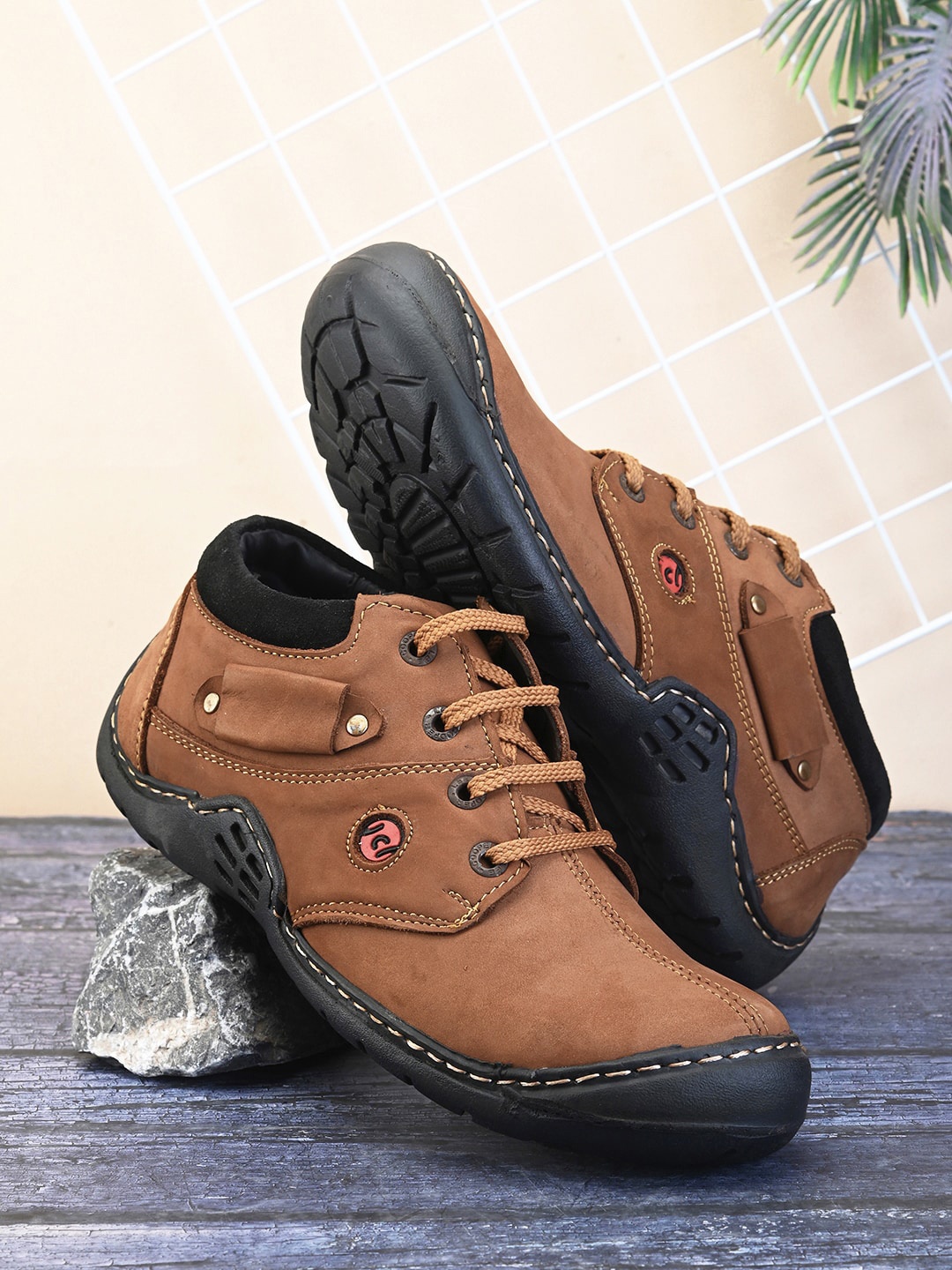 

IMCOLUS Men Textured Leather Derbys, Brown