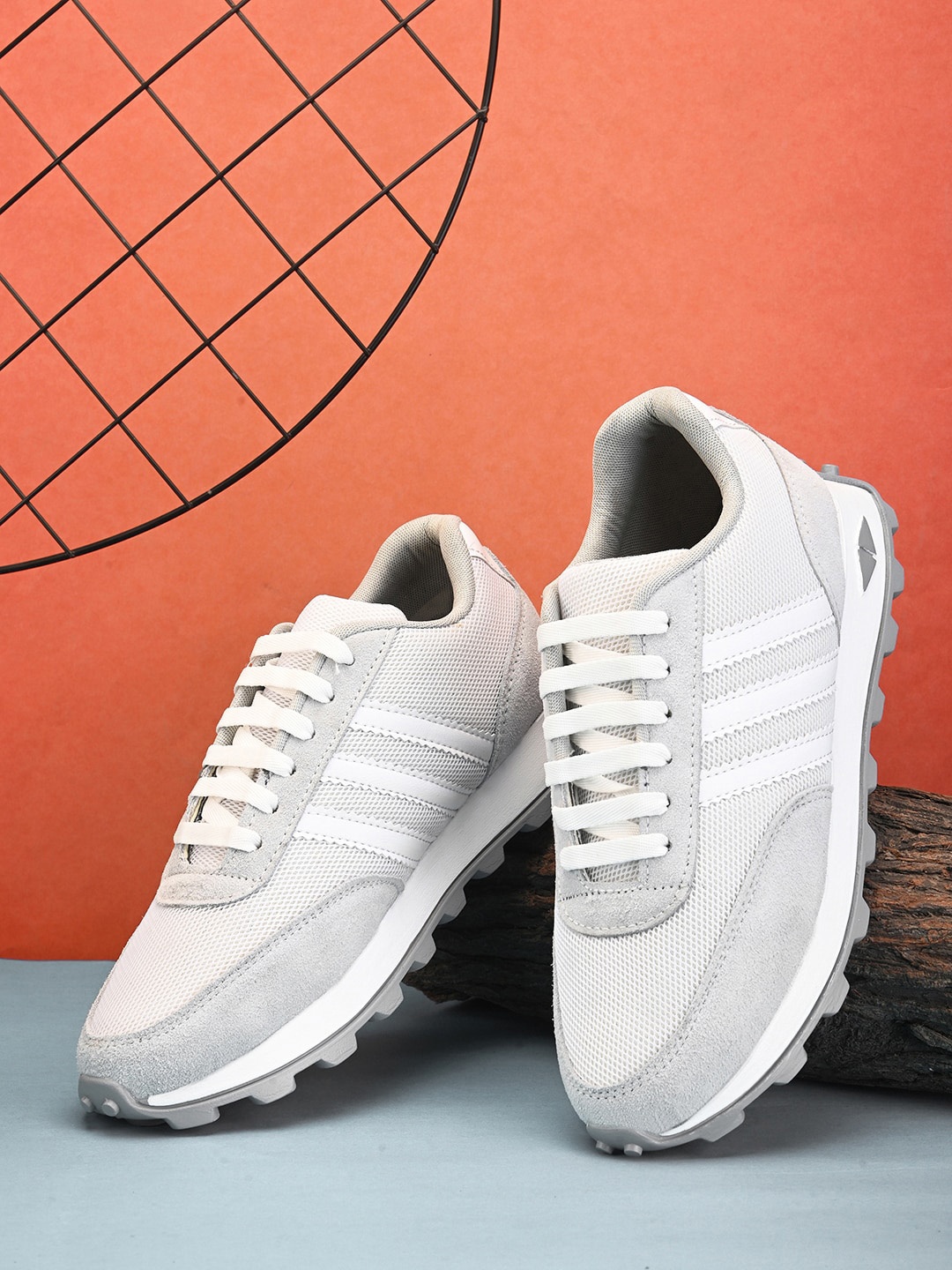 

IMCOLUS Men Round Toe Sneakers, White