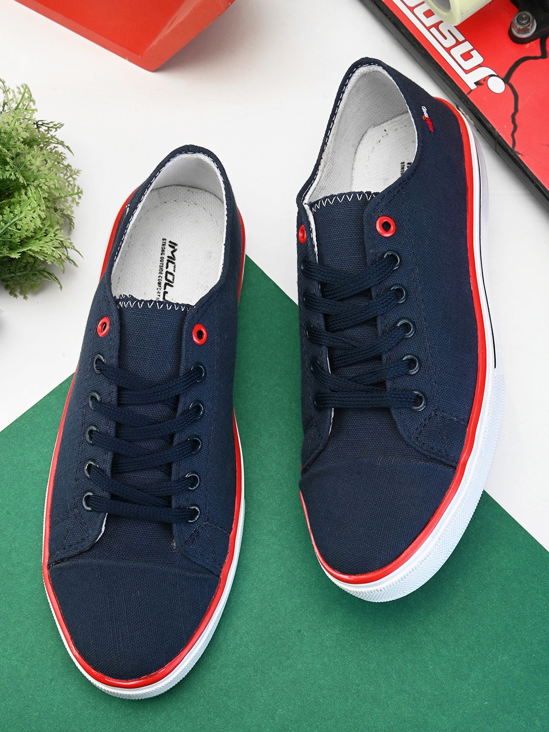 

IMCOLUS Men Round Toe Canvas Sneakers, Blue
