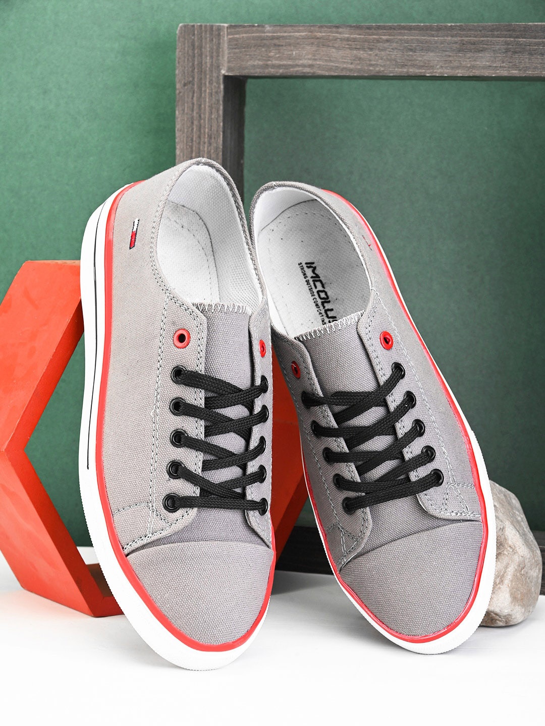 

IMCOLUS Men Textured Canvas Sneakers, Grey