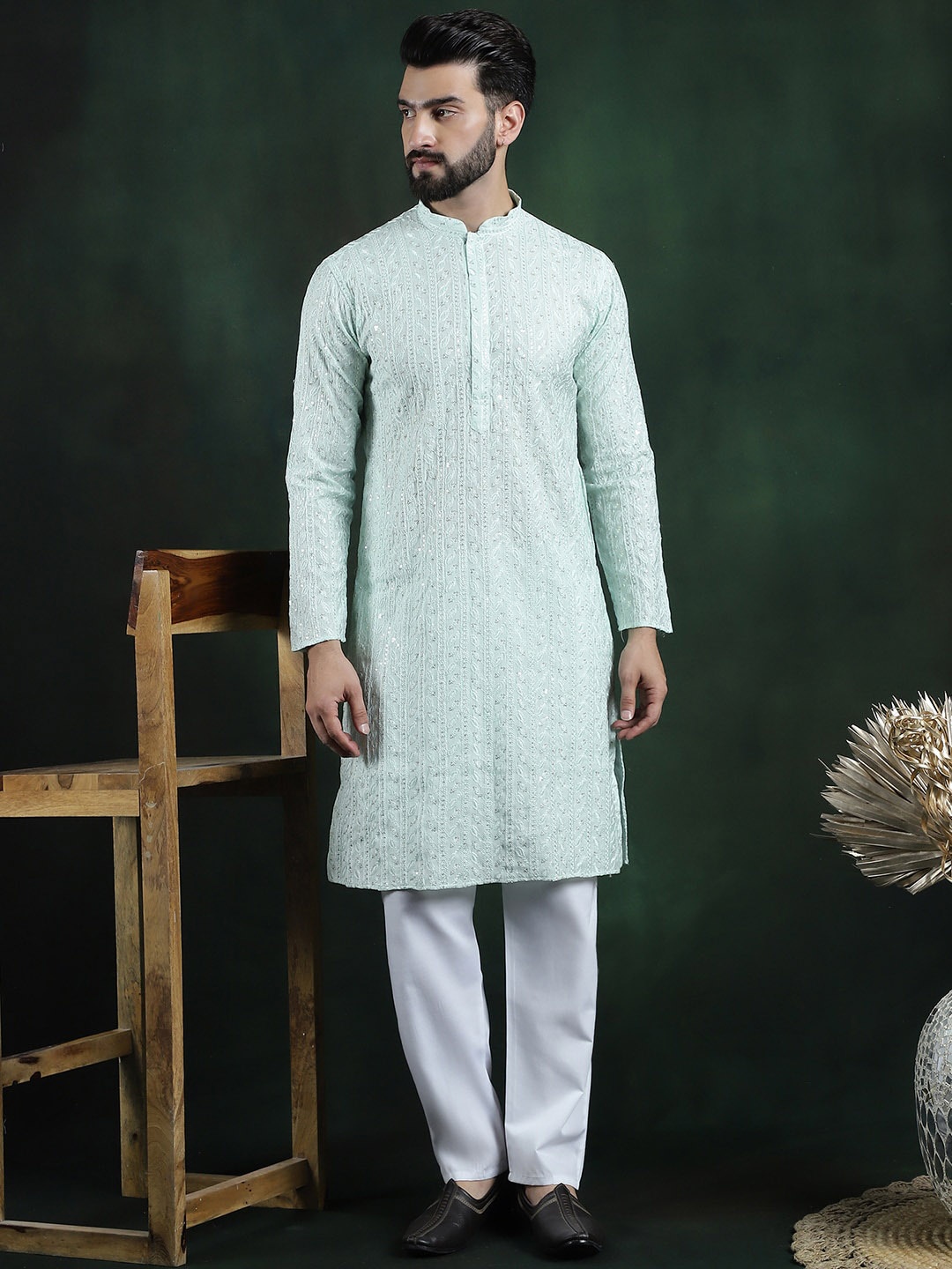 

SOJANYA LUXE Floral Embroidered Regular Thread Work Kurta with Pyjamas, Sea green