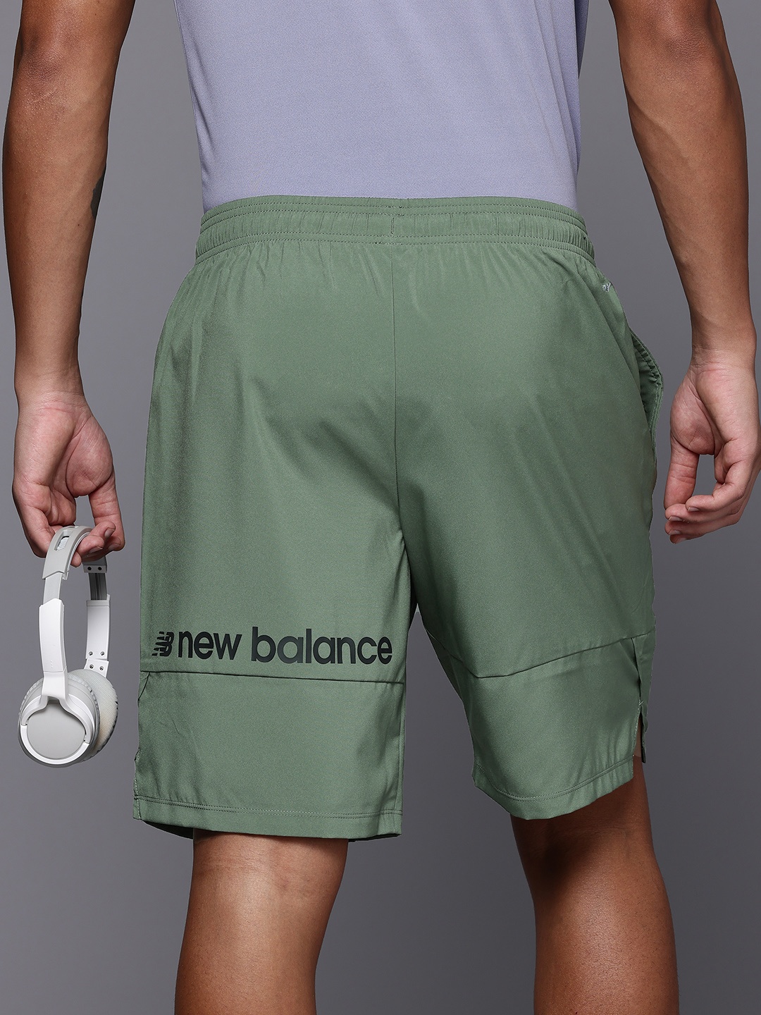 

New Balance Men Tenacity 9 Sports Shorts, Olive