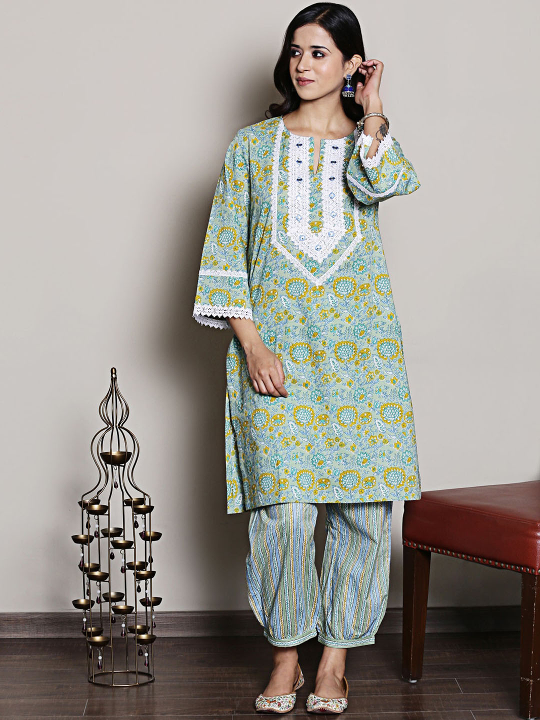 

Spring Soul Floral Printed Regular Pure Cotton Straight Kurta With Harem Pants, Green