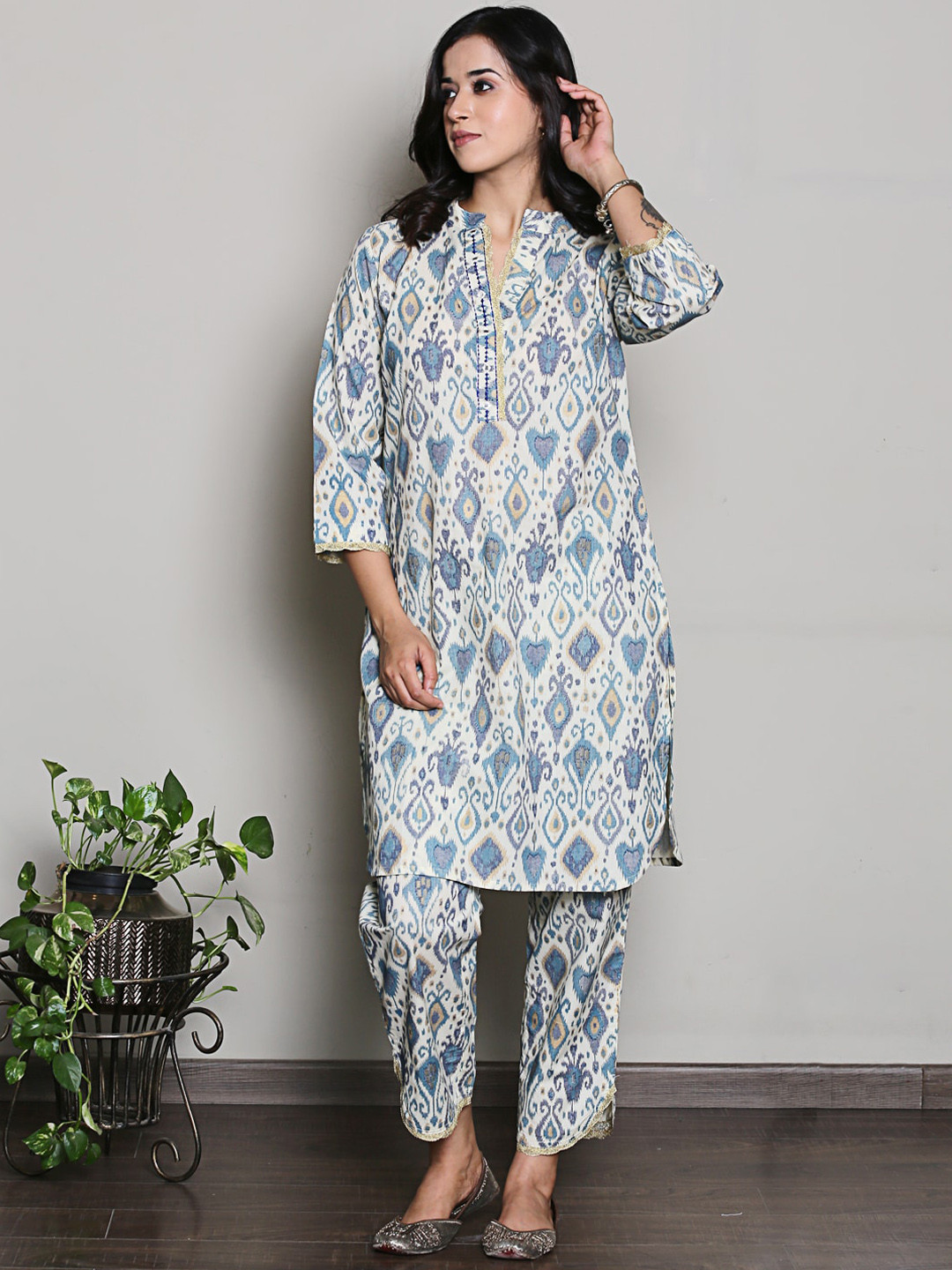 

Spring Soul Ethnic Motifs Printed Regular Pure Cotton Kurta with Trouser, Off white