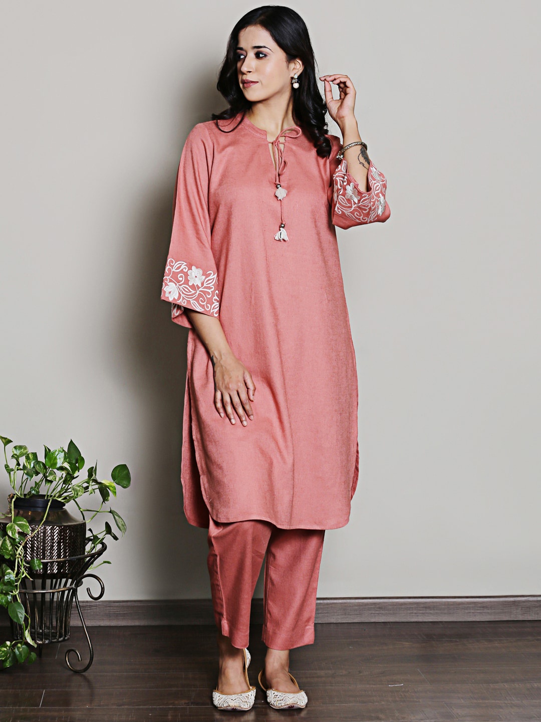 

Spring Soul Tie-Up Neck Thread Work Straight Kurta With Trousers, Peach