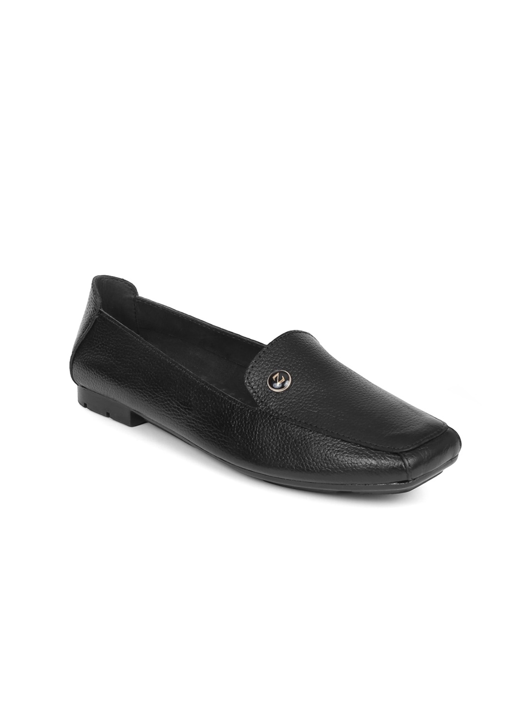

Zoom Shoes Women Textured Leather Lightweight Loafers, Black