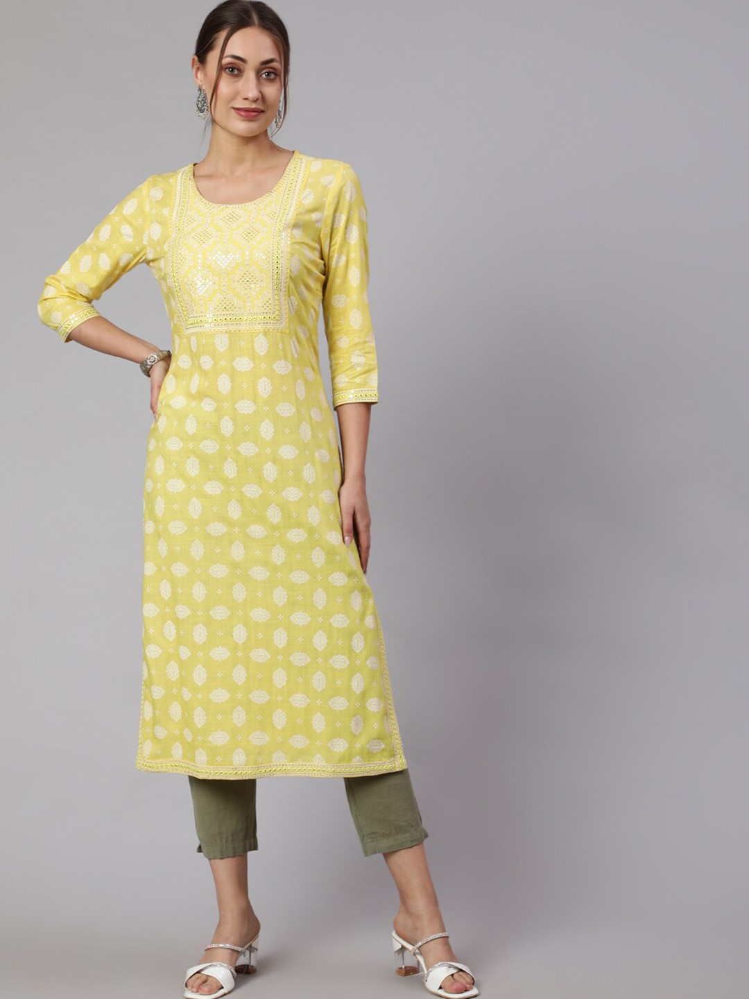 

STYLE ANGEL Ethnic Motifs Printed Thread Work Straight Kurta, Yellow