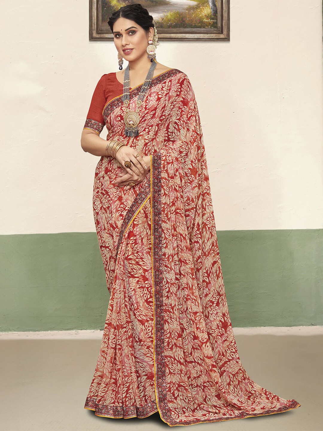 

Ishin Floral Printed Poly Georgette Saree With Blouse Piece, Rust