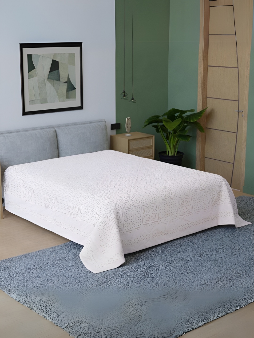 

Peepul Tree Applique Pattern 240TC Cotton King Size Bed Cover, White