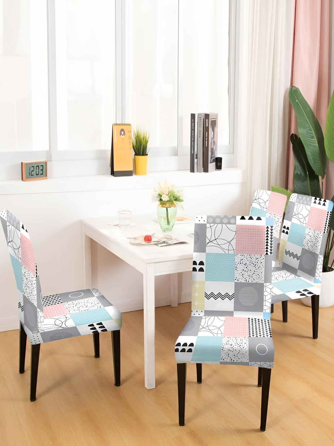 

DECOR VATIKA White & Blue 4 Pieces Printed Soft & Elastic Chair Covers