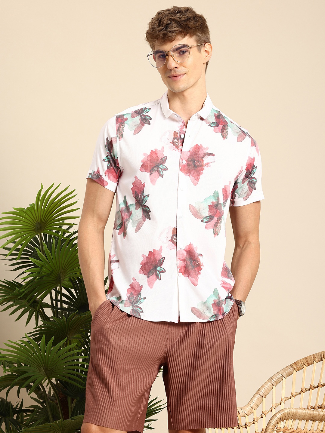 

Mast & Harbour Men Slim Fit Floral Printed Casual Shirt, White