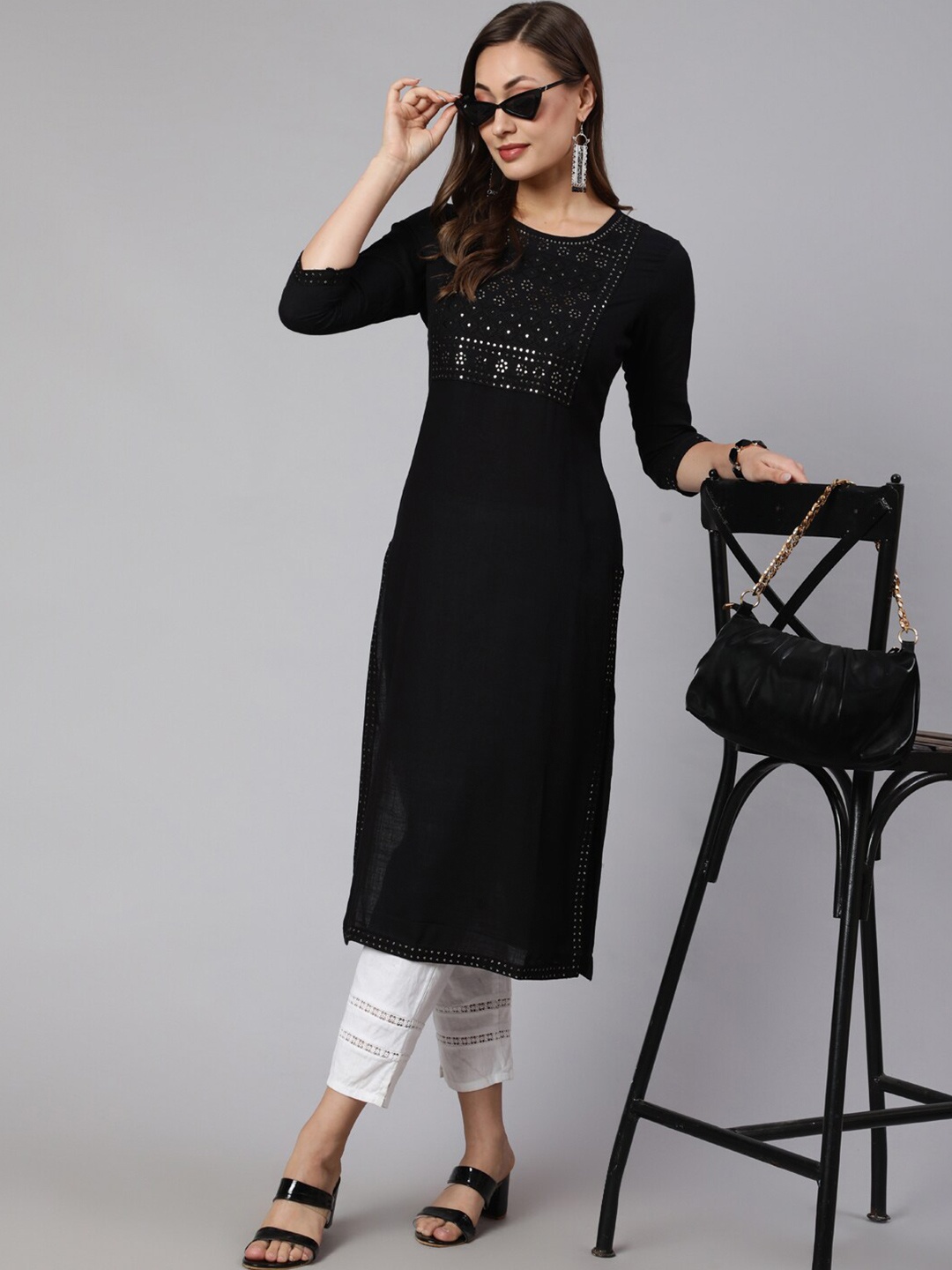 

STYLE ANGEL Geometric Yoke Design Sequinned Straight Kurta, Black