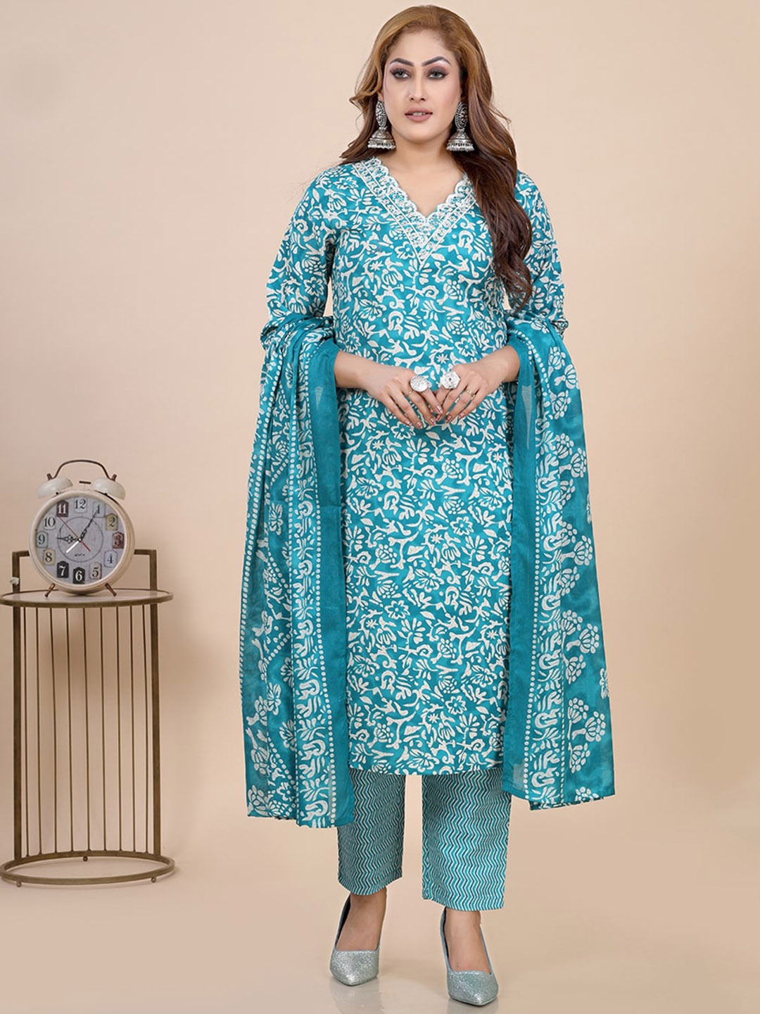 

Amchoor Floral Printed V-Neck Thread Work Kurta with Trouser & Dupatta, Teal