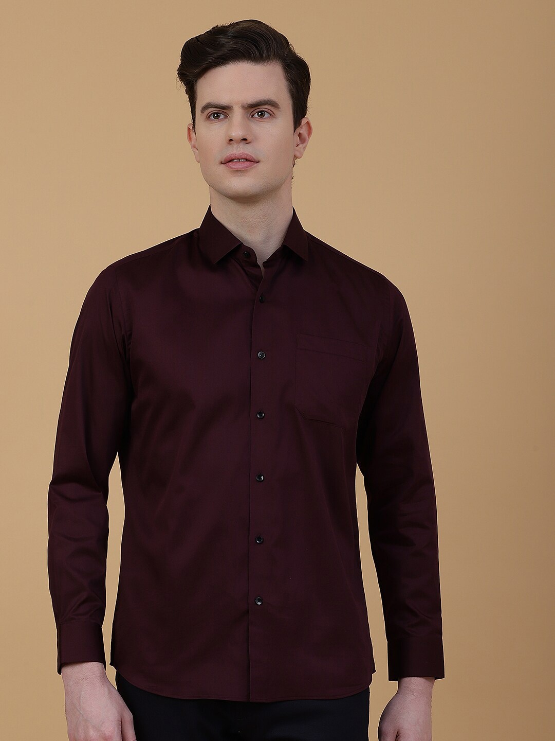 

Greenfibre Men Solid Slim Fit Opaque Shirt, Maroon