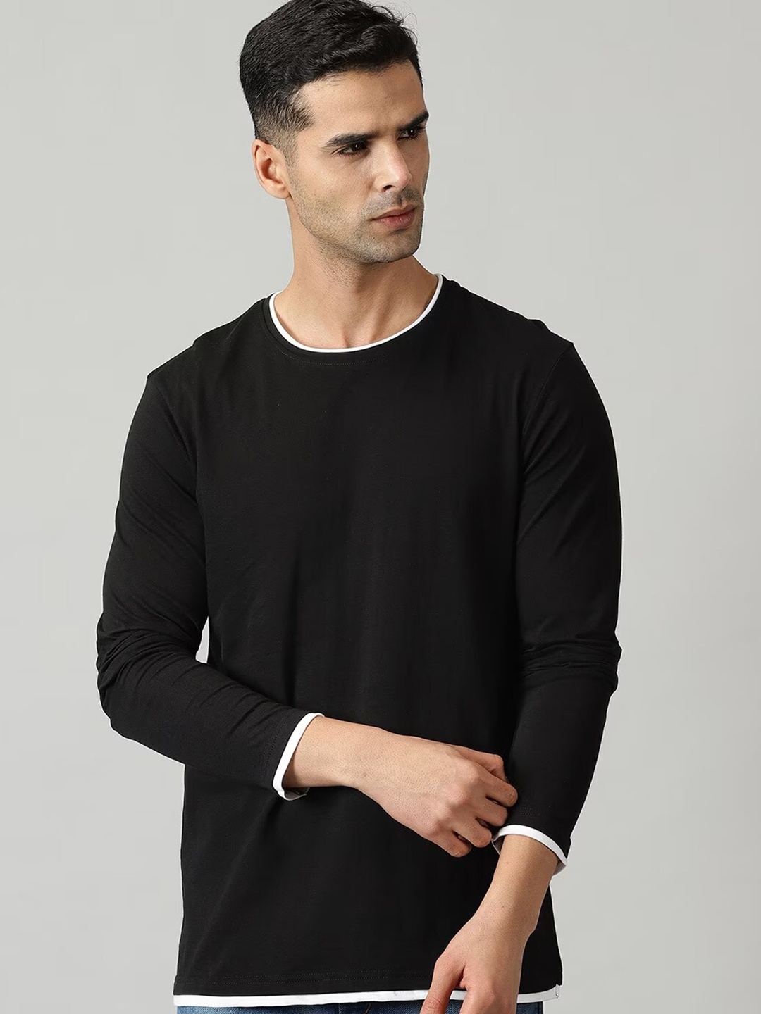 

THE HOLLANDER Round Neck Pure Cotton Long Sleeve Solid T-shirt, Black