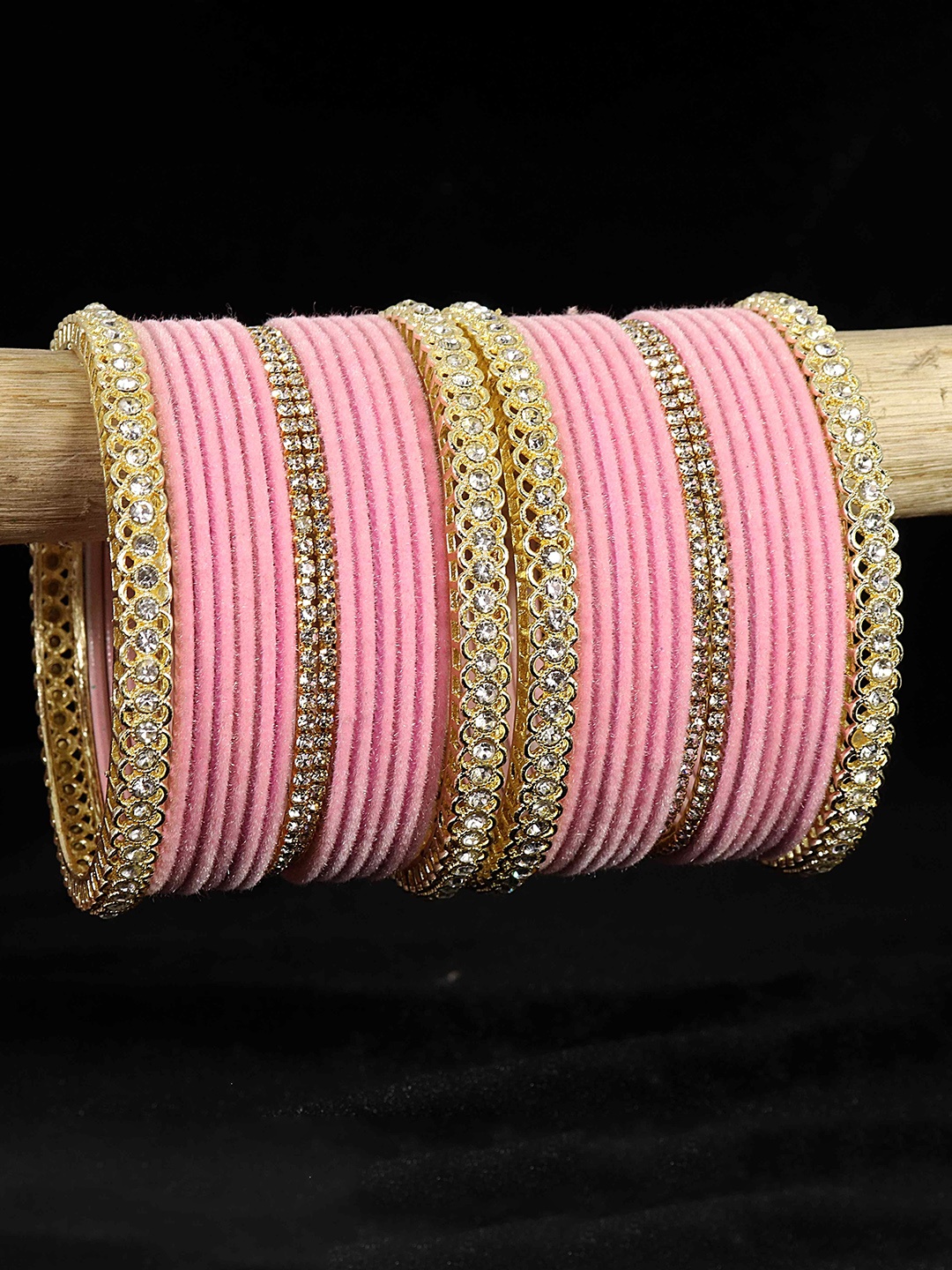 

LAVAZZA Set of 32 Gold-Plated Zircon-Studded Velvet Bangles