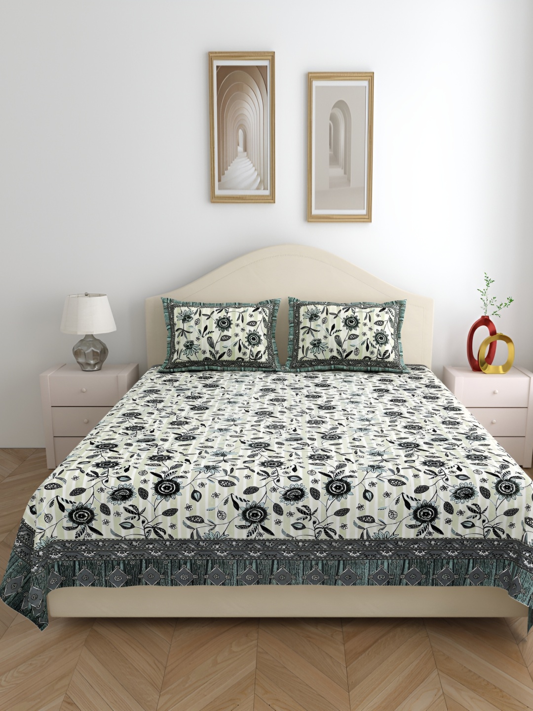 

SHOOLIN White & Grey Floral Pure Cotton Queen Bedsheet with 2 Pillow Covers